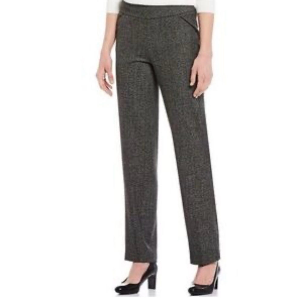 Investment women’s size 20 WR pull on straight leg pants,two front zip‎ pockets